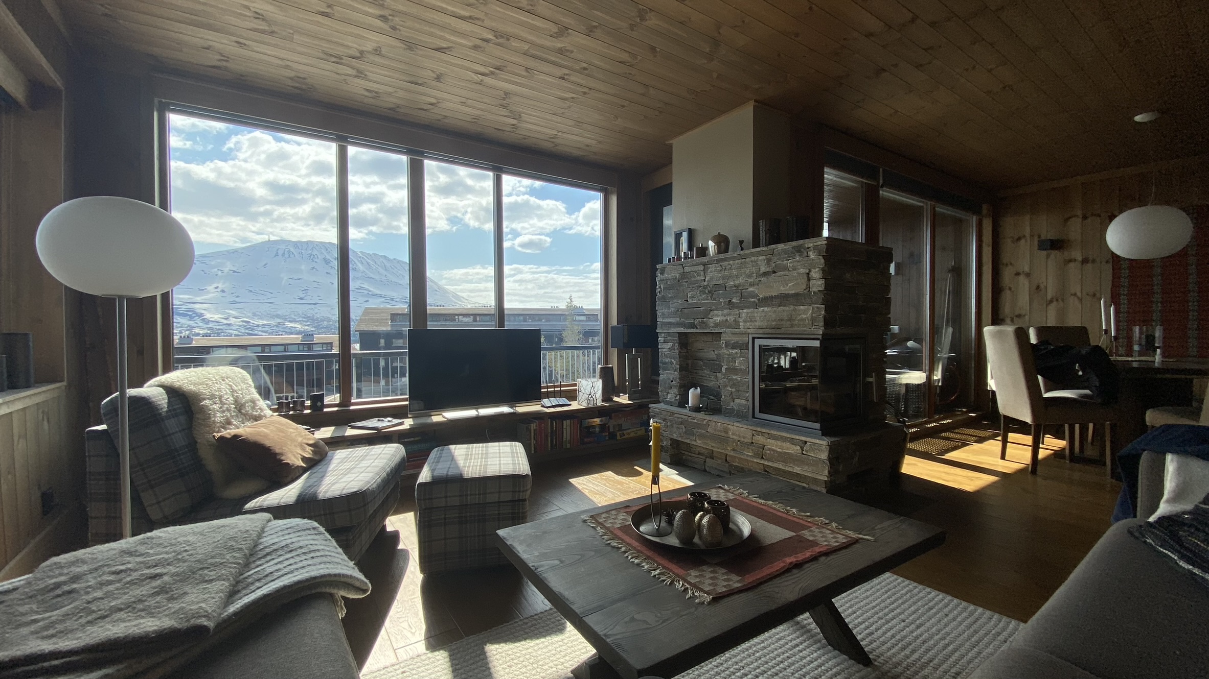 Gausta condo